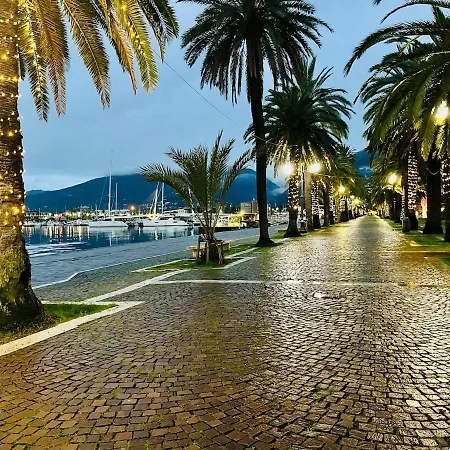 5 Terre - Close To Port Promenade Apartment La Spezia